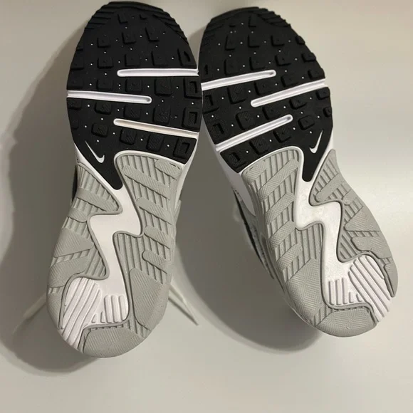 NWT Woman’s Nike Air Max SC  White / Black Size 5.5 - Picture 5 of 6